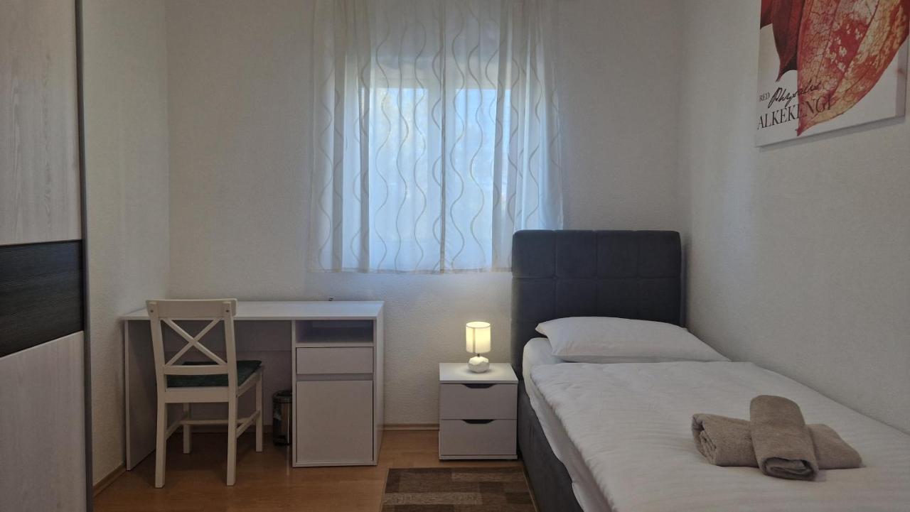 Apartments In Rijeka, Free Parking And Large Terrace, 15Min Drive From The Beach Εξωτερικό φωτογραφία